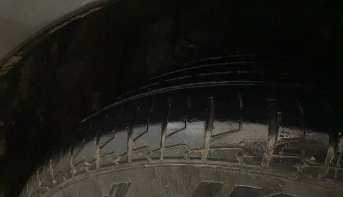 2020 Maruti S Cross ZETA 1.5, Petrol, Manual, 33,344 km, Left Front Tyre Tread