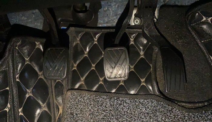 2020 Maruti S Cross ZETA 1.5, Petrol, Manual, 33,344 km, Pedals