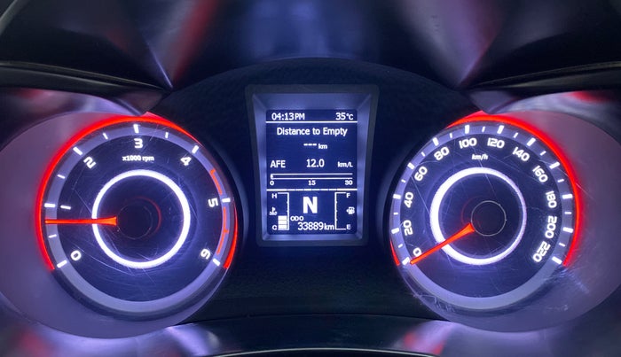 2021 Mahindra XUV300 W8 DIESEL MT, Diesel, Manual, 33,960 km, Odometer Image