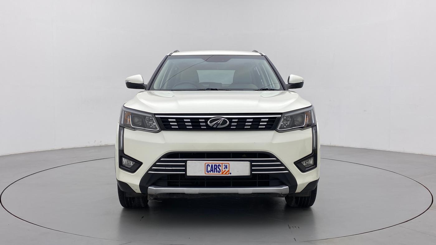 2021 Mahindra XUV300 W8 DIESEL MT, Diesel, Manual, 33,960 km, Front