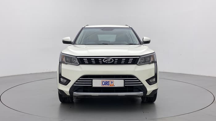 2021 Mahindra XUV300 W8 DIESEL MT, Diesel, Manual, 33,960 km, Front