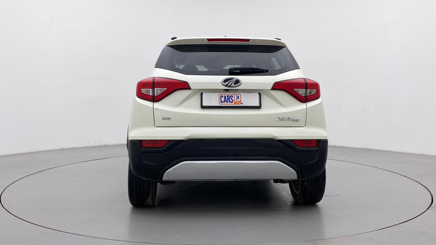 2021 Mahindra XUV300 W8 DIESEL MT, Diesel, Manual, 33,960 km, Back/Rear