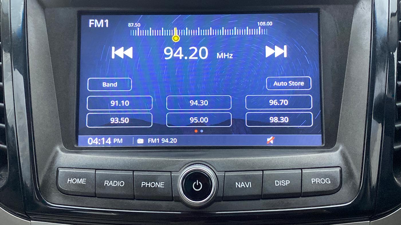 2021 Mahindra XUV300 W8 DIESEL MT, Diesel, Manual, 33,960 km, Infotainment System