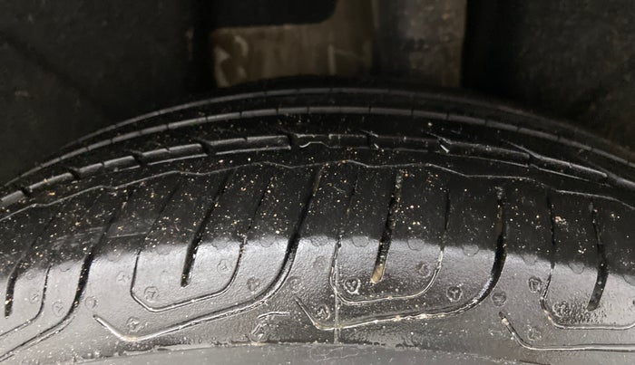 2015 Skoda Octavia ELEGANCE 2.0 TDI AT, Diesel, Automatic, 81,999 km, Left Rear Tyre Tread