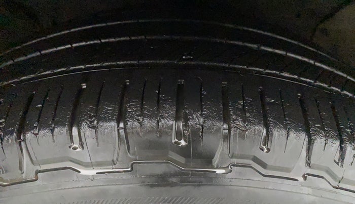 2014 Honda CRV 2.4 AWD AT, Petrol, Automatic, 62,107 km, Right Front Tyre Tread