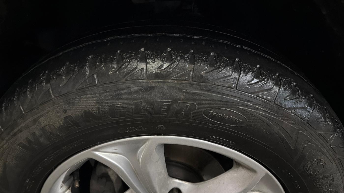 2019 Tata Harrier XZ 2.0L DUAL TONE, Diesel, Manual, 42,040 km, Left Front Tyre Tread