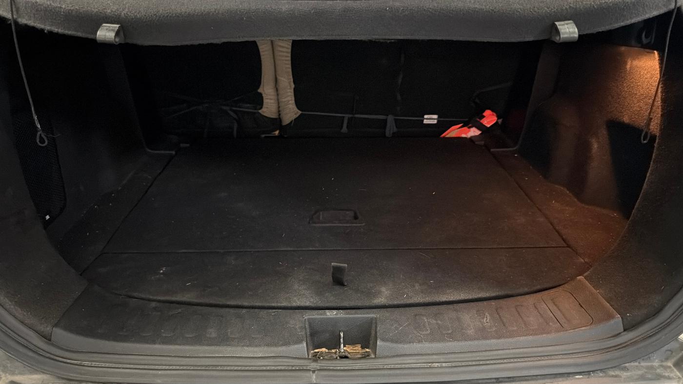 2019 Tata Harrier XZ 2.0L DUAL TONE, Diesel, Manual, 42,040 km, Boot Inside
