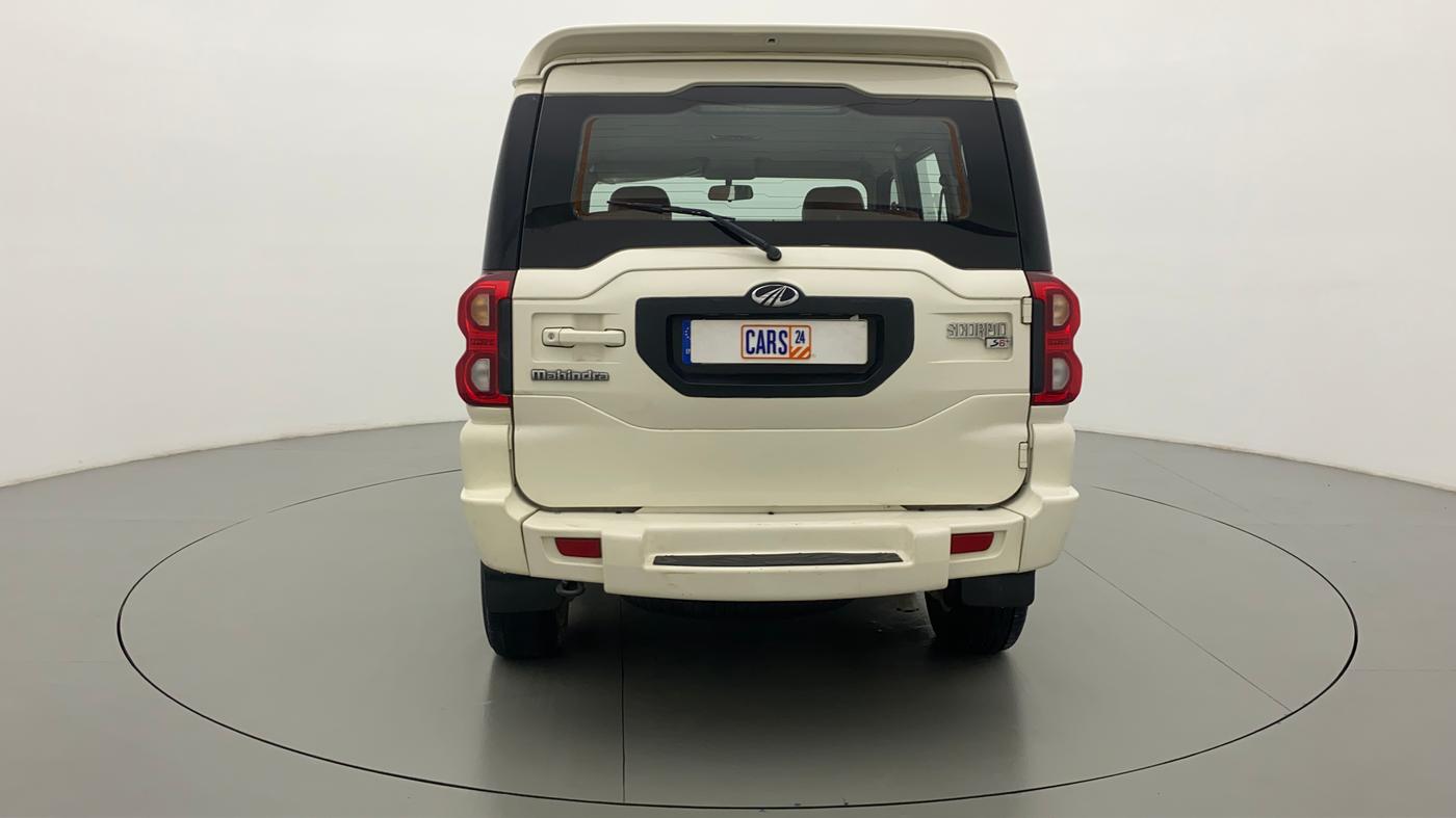 2017 Mahindra Scorpio S6+ INTELL HYBRID, Diesel, Manual, 38,170 km, Back/Rear