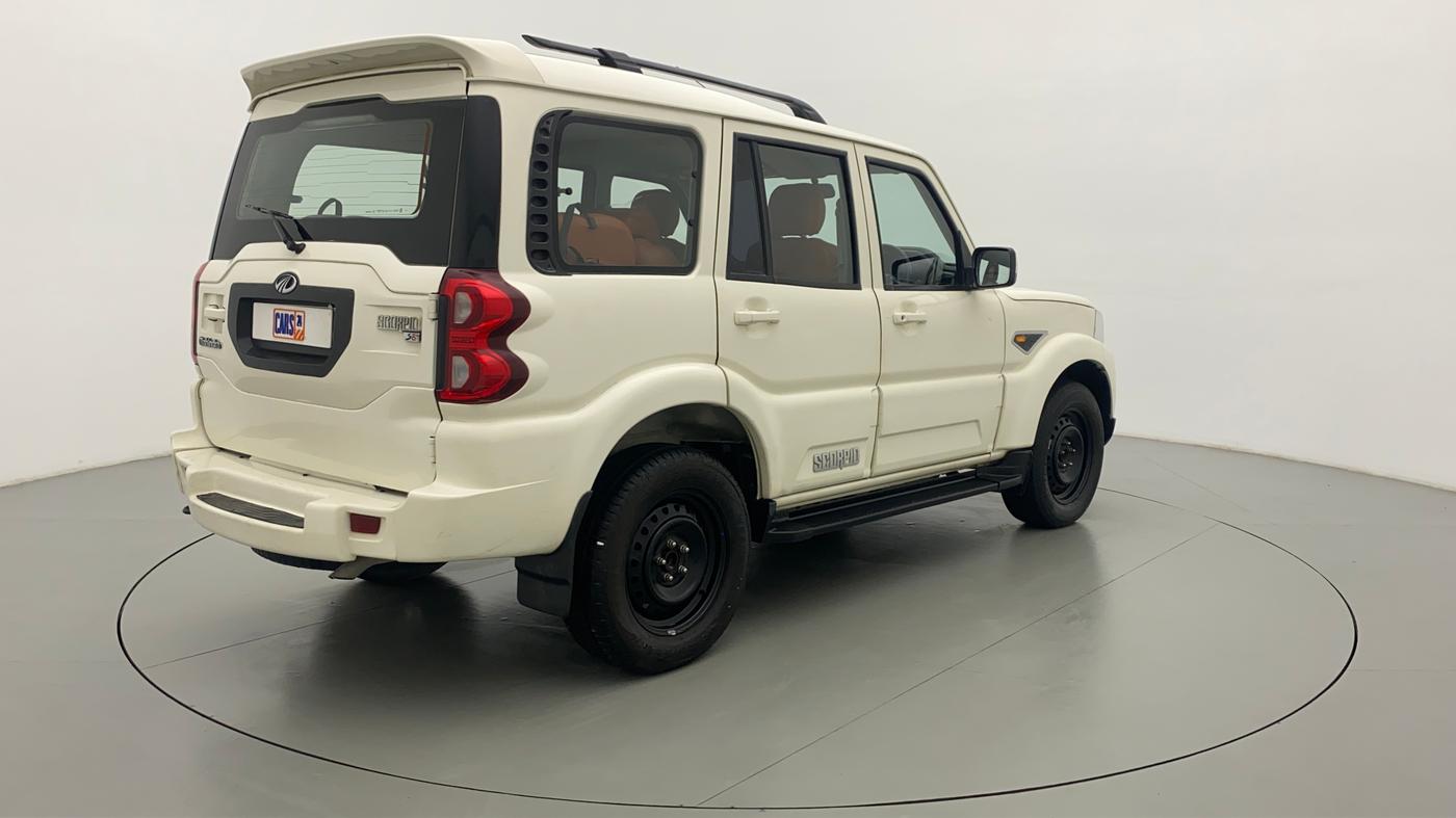 2017 Mahindra Scorpio S6+ INTELL HYBRID, Diesel, Manual, 38,170 km, Right Back Diagonal