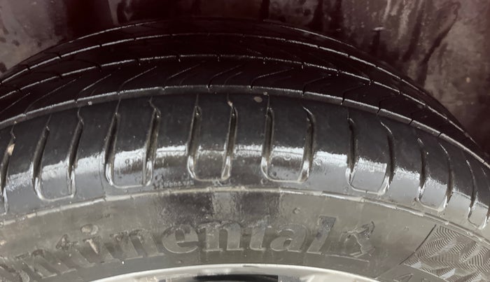 2019 Volkswagen Vento HIGHLINE PLUS 1.2 AT 16 ALLOY, Petrol, Automatic, 78,594 km, Right Rear Tyre Tread