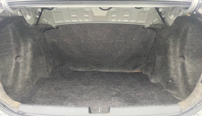 2016 Honda Amaze 1.2L I-VTEC S, Petrol, Manual, 41,745 km, Boot Inside