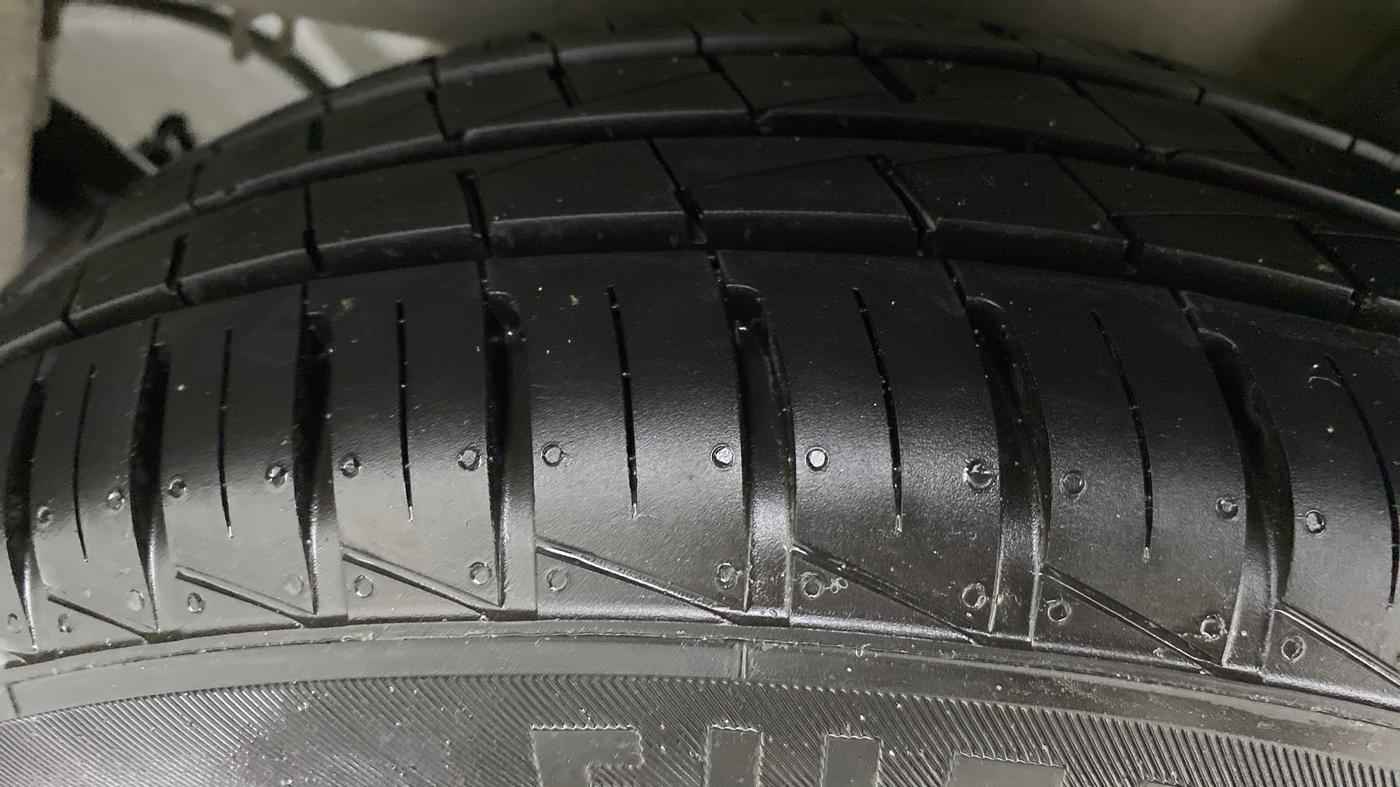 2017 Maruti Celerio ZXI AMT, Petrol, Automatic, 54,763 km, Left Rear Tyre Tread