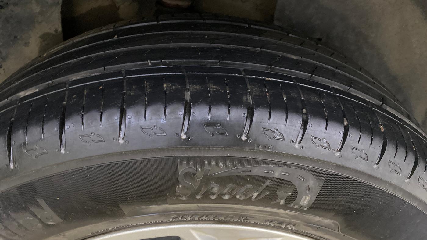 2024 Tata Harrier PURE PLUS, Diesel, Manual, 35,041 km, Left Rear Tyre Tread