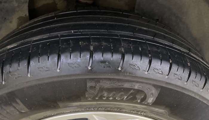 2024 Tata Harrier PURE PLUS, Diesel, Manual, 35,041 km, Left Rear Tyre Tread