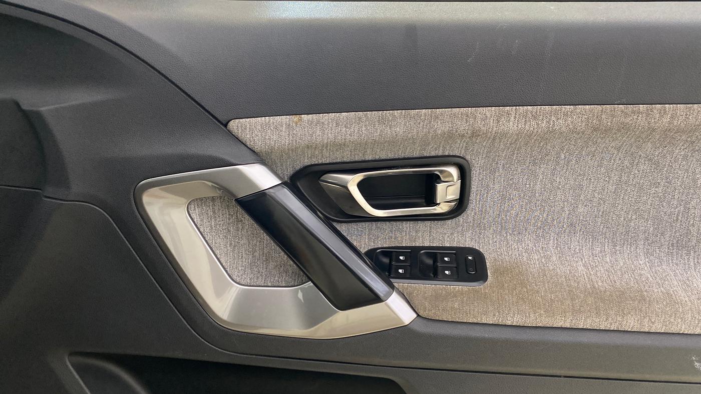 2024 Tata Harrier PURE PLUS, Diesel, Manual, 35,041 km, Driver Side Door Panels Control