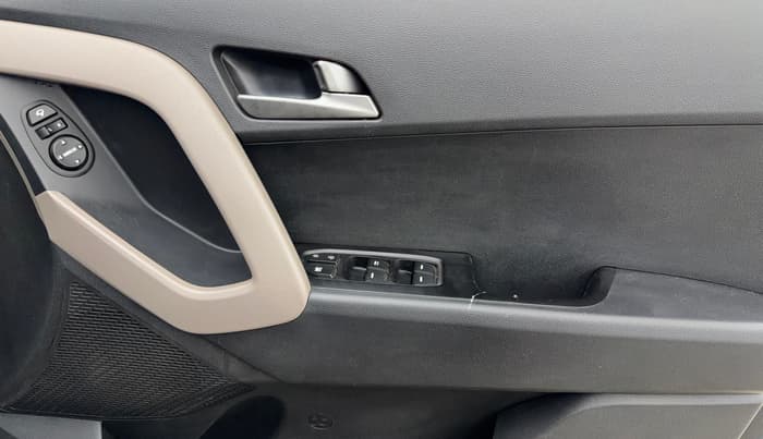 2016 Hyundai Creta SX PLUS AT 1.6 PETROL, Petrol, Automatic, 47,181 km, Driver Side Door Panels Control
