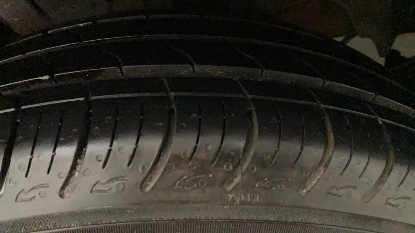 2017 Maruti Dzire ZDI, Diesel, Manual, 64,908 km, Left Rear Tyre Tread