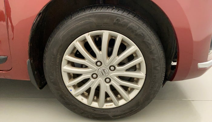 2017 Maruti Dzire ZDI, Diesel, Manual, 64,908 km, Right Front Wheel