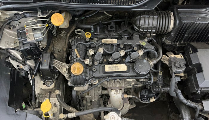 2020 Tata ALTROZ XT PETROL, Petrol, Manual, 79,992 km, Engine View - Right