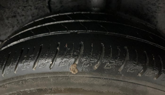 2020 Tata ALTROZ XT PETROL, Petrol, Manual, 79,992 km, Left Rear Tyre Tread