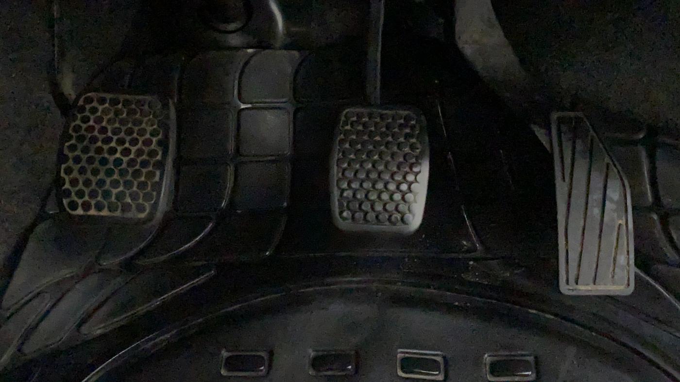 2018 Maruti Alto K10 VXI P, Petrol, Manual, 30,153 km, Pedals