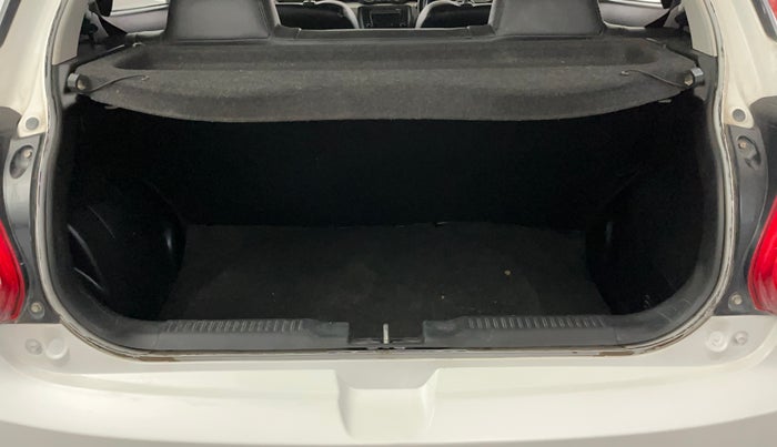 2020 Maruti Swift VXI, Petrol, Manual, 73,929 km, Boot Inside