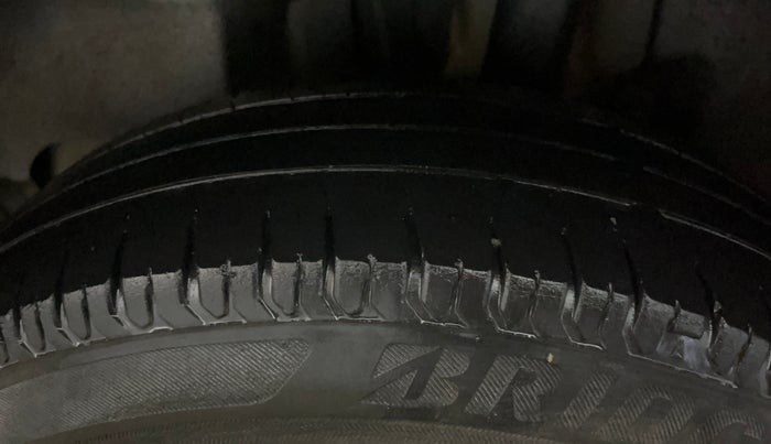 2020 Maruti Swift VXI, Petrol, Manual, 73,929 km, Left Rear Tyre Tread
