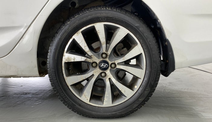 2014 Hyundai Verna FLUIDIC 1.6 VTVT SX AT, Petrol, Automatic, 66,351 km, Left Rear Wheel