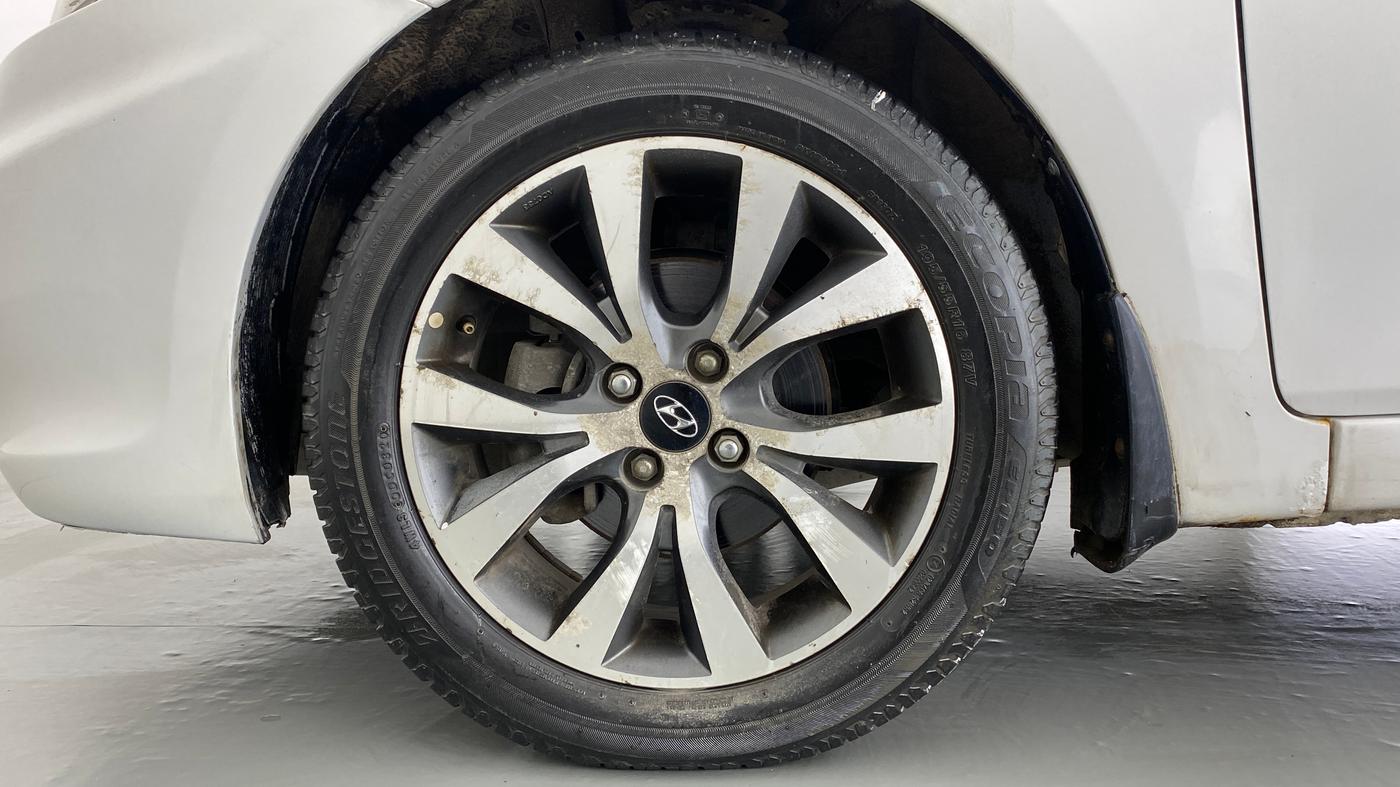2014 Hyundai Verna FLUIDIC 1.6 VTVT SX AT, Petrol, Automatic, 66,351 km, Left Front Wheel
