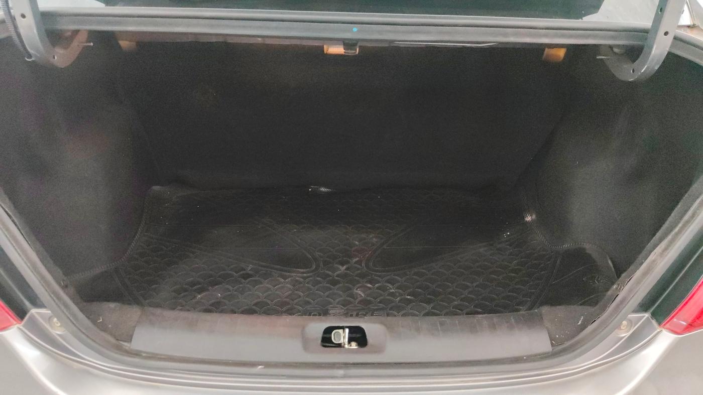 2014 Maruti Swift Dzire ZXI, Petrol, Manual, 58,809 km, Boot Inside