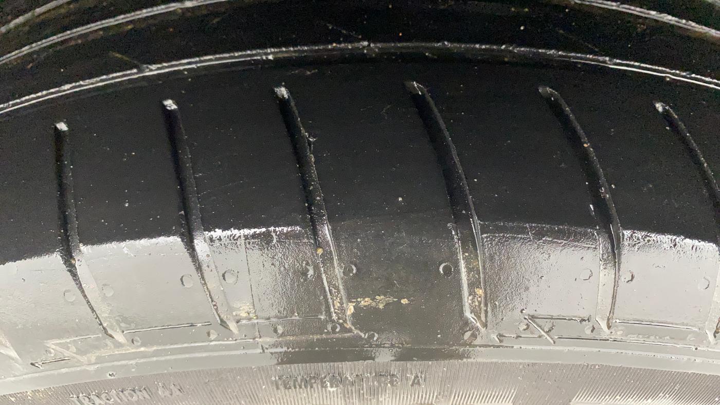 2018 Tata NEXON XZ PLUS DIESEL, Diesel, Manual, 1,27,910 km, Left Front Tyre Tread