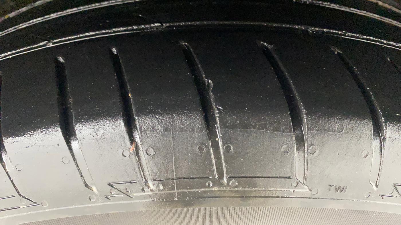 2018 Tata NEXON XZ PLUS DIESEL, Diesel, Manual, 1,27,910 km, Right Front Tyre Tread