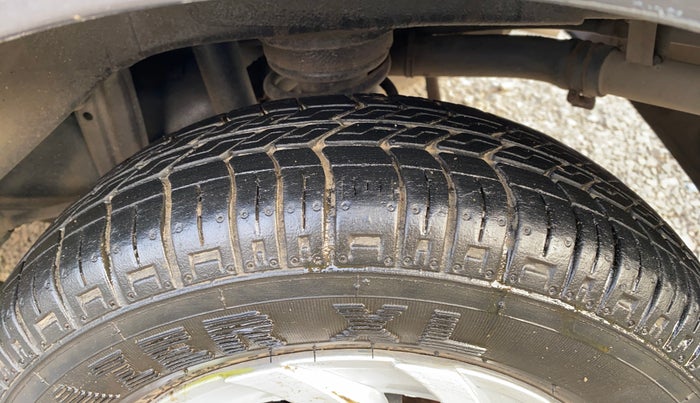 2015 Maruti Alto 800 VXI, Petrol, Manual, 89,234 km, Left Rear Tyre Tread