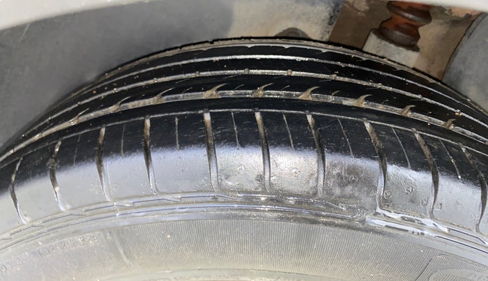 2018 Hyundai Creta SX 1.6 PETROL DUAL TONE, Petrol, Manual, 41,824 km, Left Rear Tyre Tread