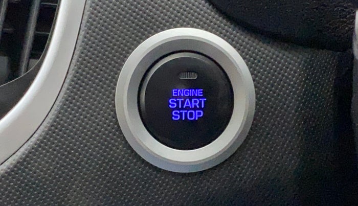 2018 Hyundai Creta SX 1.6 PETROL DUAL TONE, Petrol, Manual, 41,824 km, Keyless Start/ Stop Button