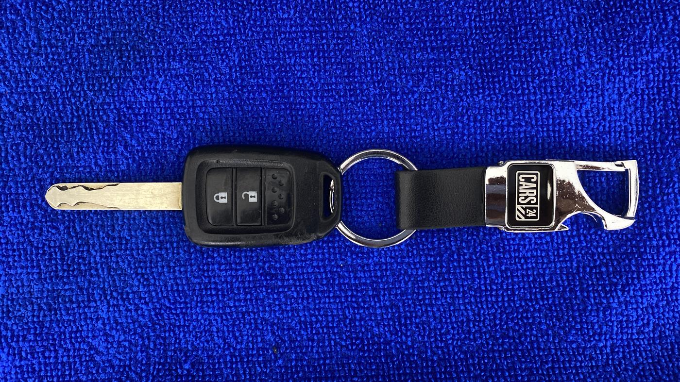 2014 Honda City V MT PETROL, Petrol, Manual, 87,619 km, Key Close Up