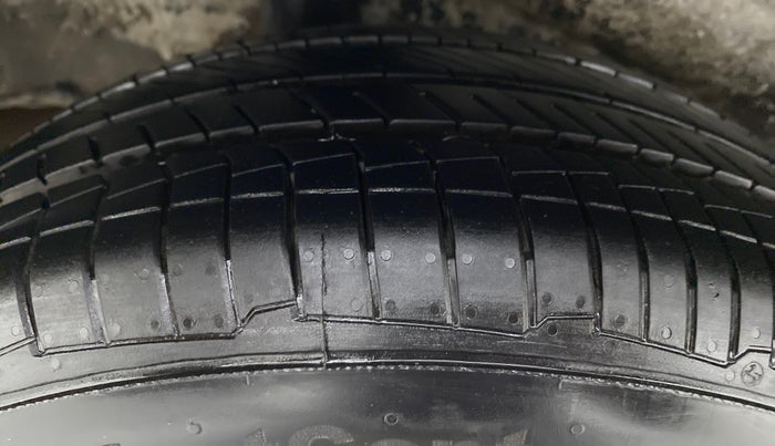 2014 Honda City V MT PETROL, Petrol, Manual, 87,619 km, Right Rear Tyre Tread