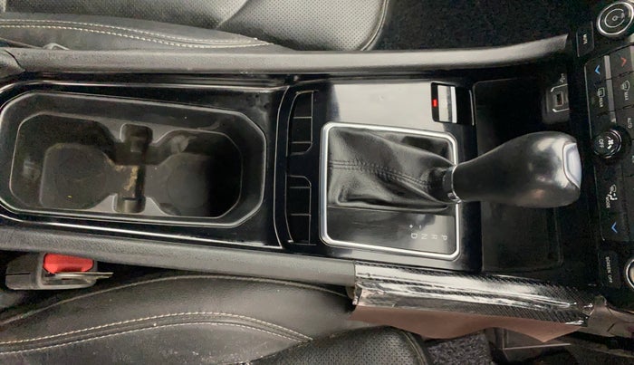 2022 Jeep Compass MODEL S (O) 1.4 PETROL DCT, Petrol, Automatic, 17,591 km, Gear Lever