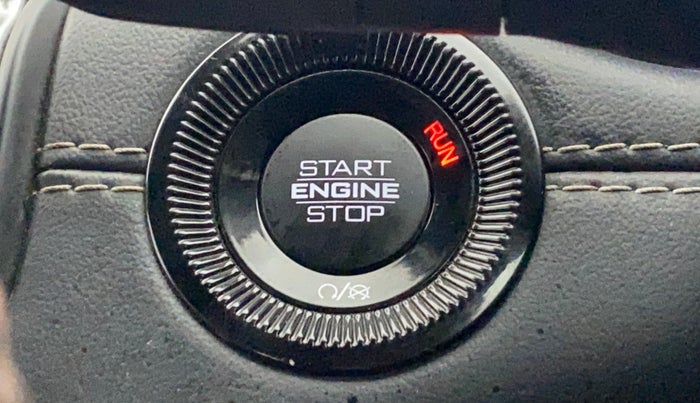 2022 Jeep Compass MODEL S (O) 1.4 PETROL DCT, Petrol, Automatic, 17,591 km, Keyless Start/ Stop Button