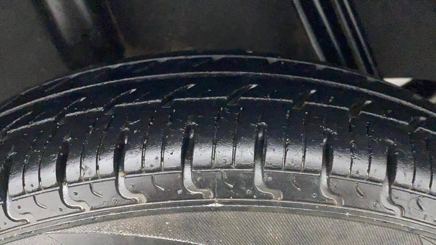 2018 Datsun Redi Go T (O), Petrol, Manual, 31,913 km, Right Rear Tyre Tread