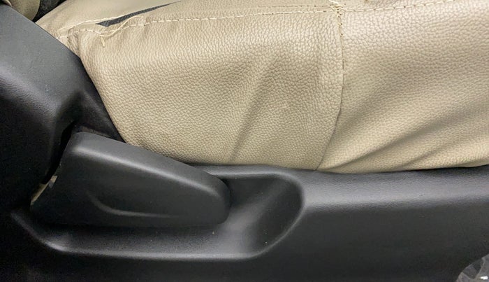 2018 Datsun Redi Go T (O), Petrol, Manual, 31,913 km, Driver Side Adjustment Panel