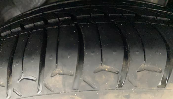 2019 Ford FREESTYLE TITANIUM 1.2 PETROL, Petrol, Manual, 57,156 km, Left Rear Tyre Tread