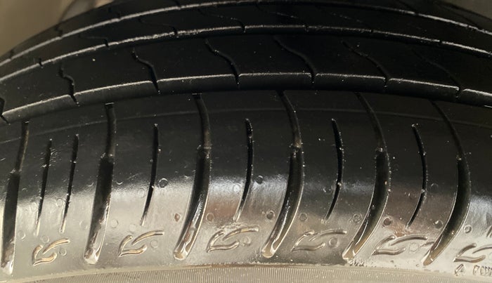 2018 Ford Ecosport TITANIUM 1.5L PETROL, Petrol, Manual, 91,503 km, Left Front Tyre Tread