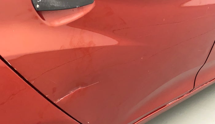 2013 Hyundai Eon MAGNA +, Petrol, Manual, 1,00,432 km, Right rear door - Slightly dented