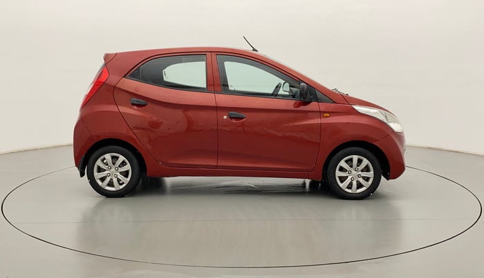 2013 Hyundai Eon MAGNA +, Petrol, Manual, 1,00,432 km, Right Side View