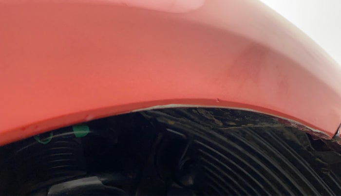2013 Hyundai Eon MAGNA +, Petrol, Manual, 1,00,432 km, Right fender - Lining loose