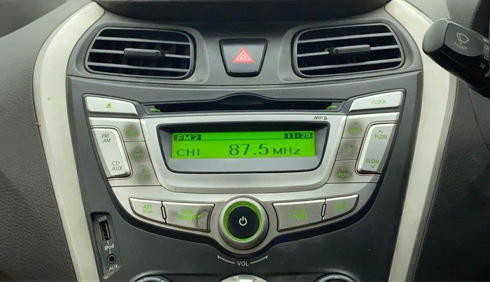 2013 Hyundai Eon MAGNA +, Petrol, Manual, 1,00,432 km, Infotainment System