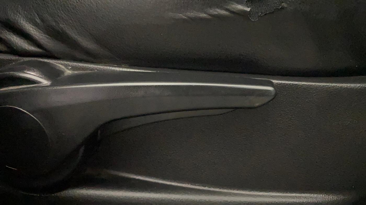 2019 Tata Tiago XZ PLUS PETROL, Petrol, Manual, 57,631 km, Driver Side Adjustment Panel