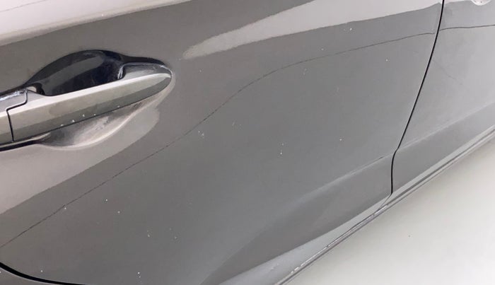 2019 Honda Amaze 1.2L I-VTEC S, Petrol, Manual, 30,257 km, Right rear door - Minor scratches