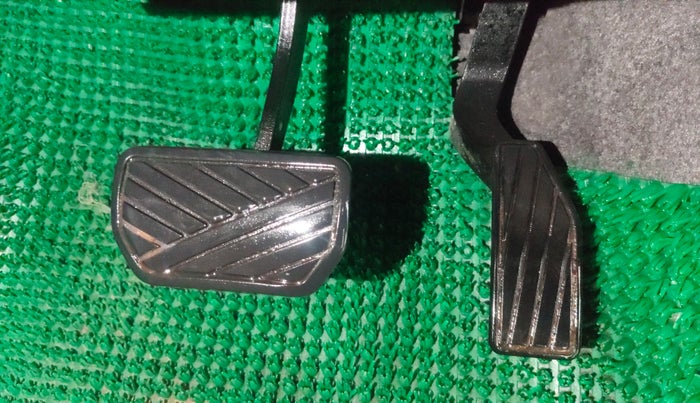 2014 Maruti Celerio VXI AMT, CNG, Automatic, 63,541 km, Pedals